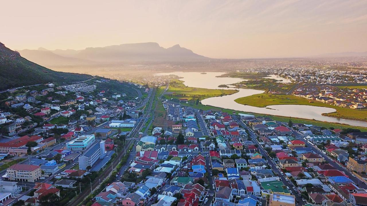 Admiralty Bed & Breakfast Muizenberg Eksteriør billede
